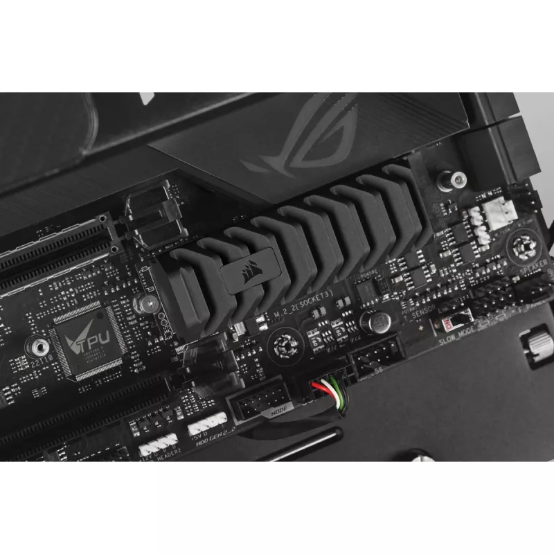 Unidad SSD Corsair MP600 PRO XT 8 TB M.2 PCIe 4.0 NVMe, disipador
