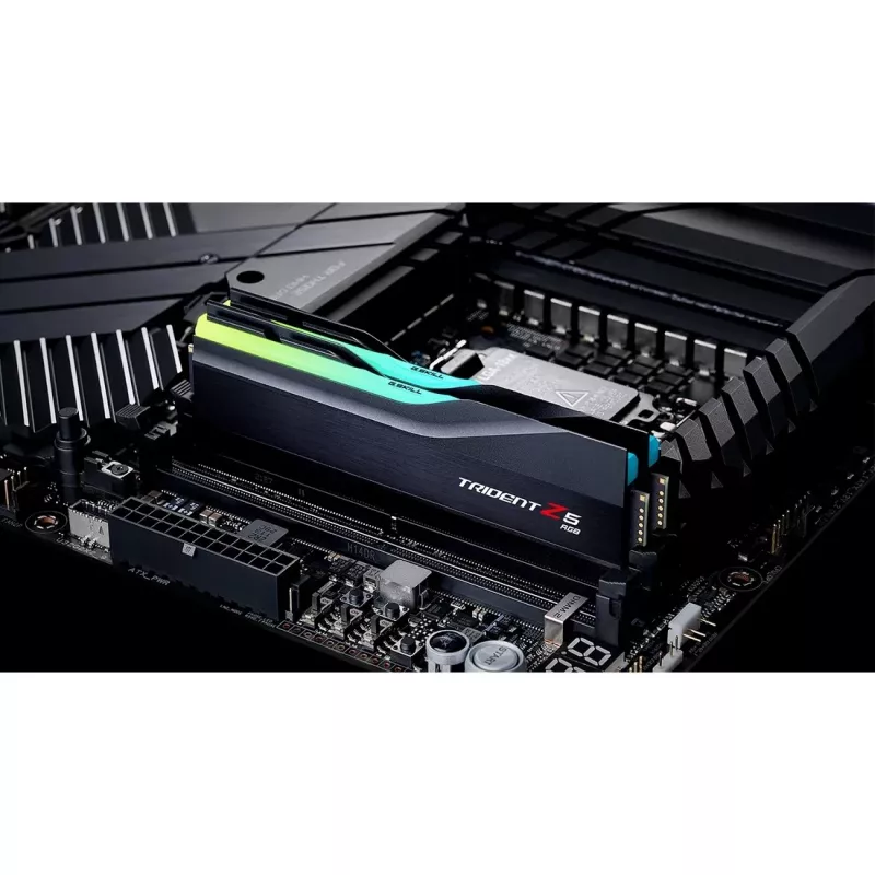 DIMM 32 GB DDR5-6000 (2x 16 GB) Dual-Kit, memoria negra, F5-6000J2836G16GX2-TZ5RK, Trident Z5 RGB, INTEL XMP