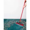 Escoba VILEDA Pet Pro ALWAYS CLEAN con mango rojo ergonómico, diseño ligero