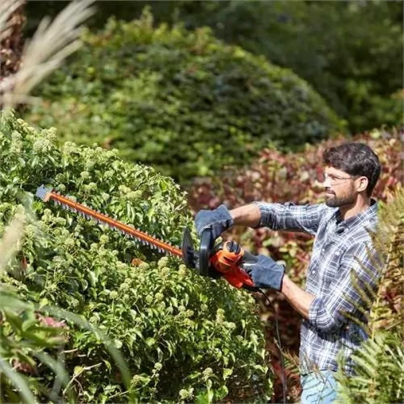 Cortasetos Black & Decker BEHTS401