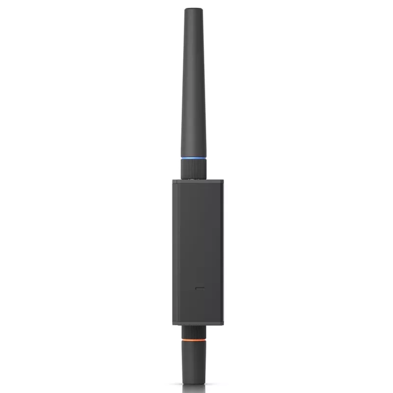 Router de red móvil Ubiquiti UMR-Ultra — 4G LTE, NanoSIM, Wi-Fi 2,4 GHz (802.11g), 2x RJ-45, 3 antenas SMA externas, 5–30 V DC