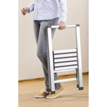 WENKO escalera plegable de diseño en aluminio Single-speed – 150 kg – 3,2 kg – 35 cm – 71 cm – 43,5 cm – 5,5 cm (601010100)