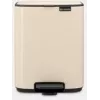 Cubo de pedal Brabantia Bo 7 L beige suave (237928)