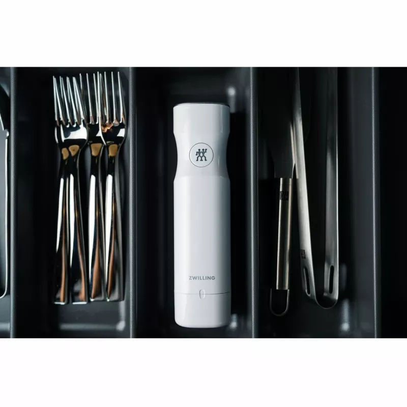 Envasadora al vacío ZWILLING FRESH & SAVE Blanca Bomba, batería 3,7 V, puerto de carga Micro-USB, 190×50×50 mm, 330 g