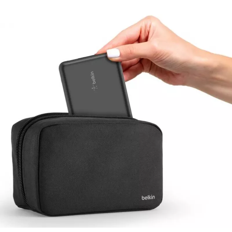 Belkin BoostCharge - Batería externa + fuente de alimentación AC - 20000 mAh - PD - 3 puertos de salida (24 Pin USB-C, 2 x USB)