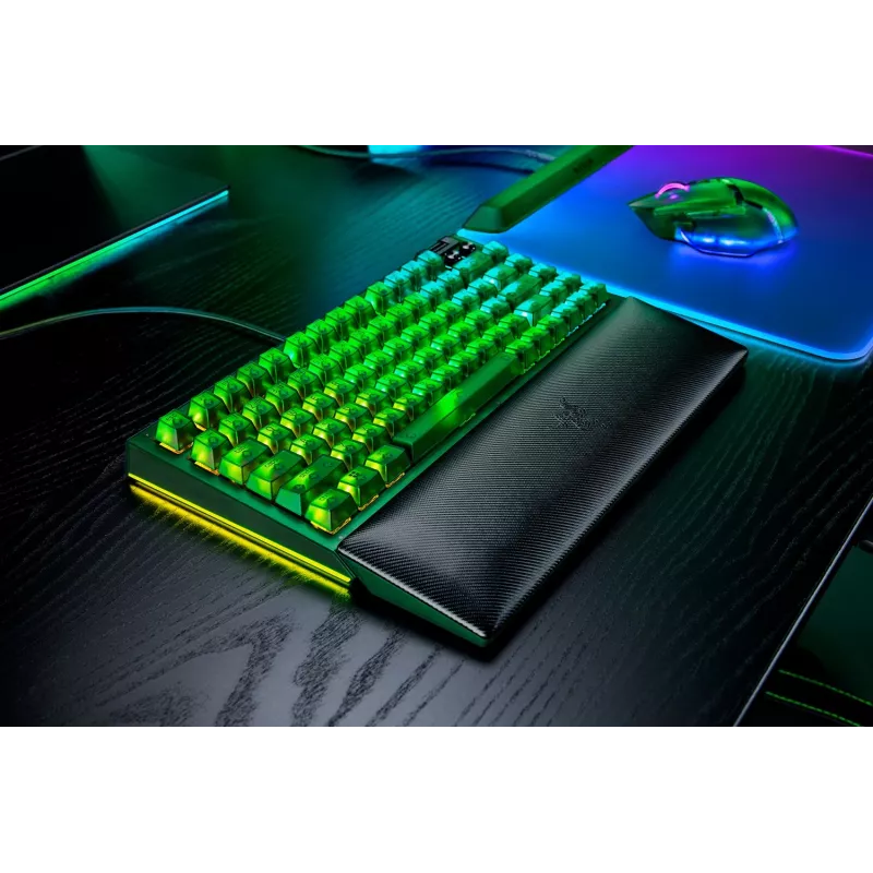 Teclado gaming mecánico Razer BlackWidow V4 75% — con cable, layout US, edición Phantom Green, interruptores mecánicos táctiles Razer