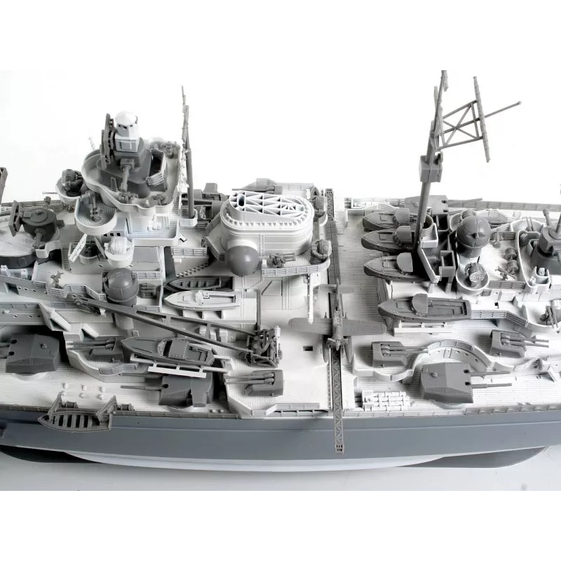 Maqueta de barco de plástico REVELL Tirpitz escala 1:350