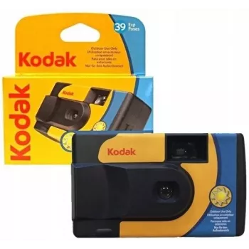 Cámara Kodak DAYLIGHT, cámara desechable fotográfica con película en color para 39 fotos. Sin flash incorporado.