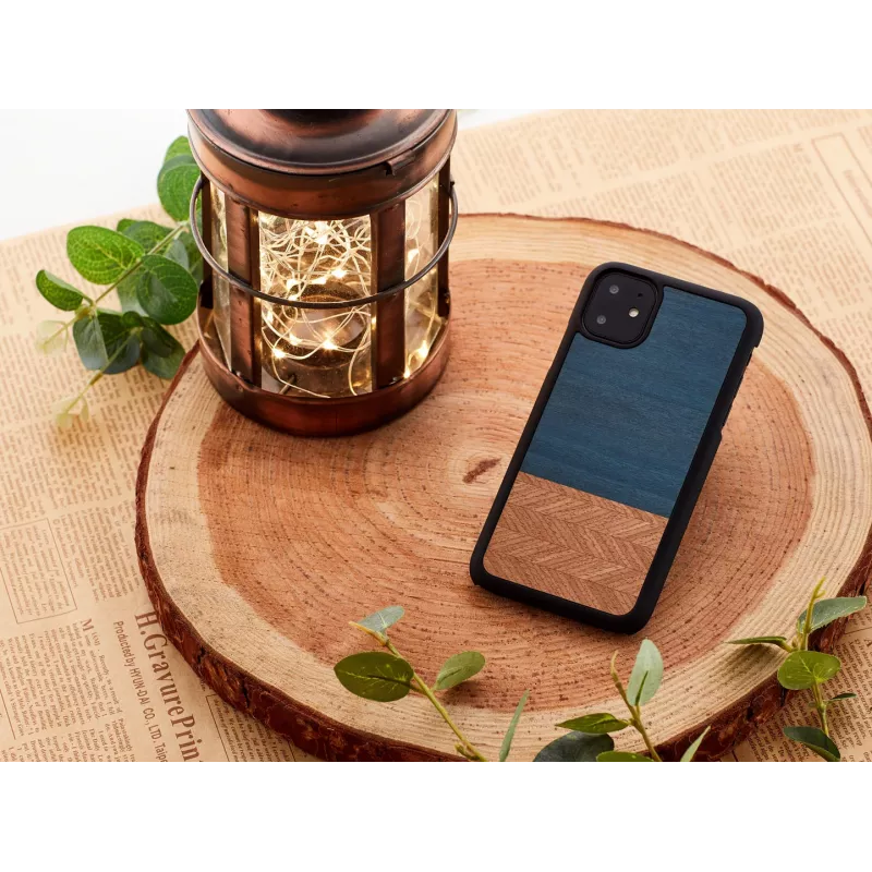 Funda para smartphone man and wood para iPhone 11 — funda protectora en denim negro