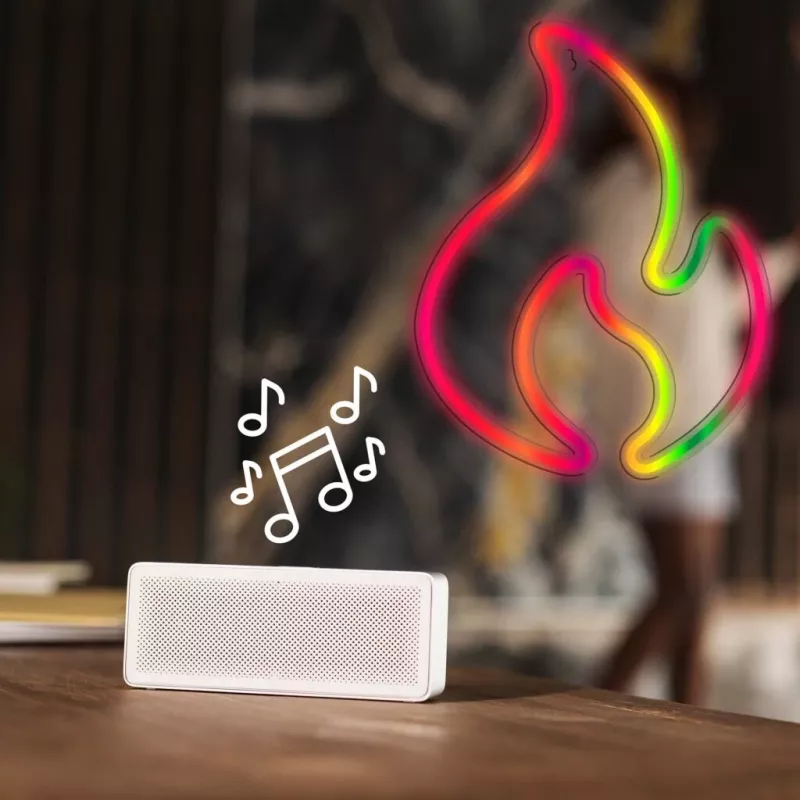 Luz de neón decorativa MANTA SNL58RGB — tira LED con cambio de color RGB, modelo SNL58RGB