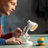 Juguete de construcción LEGO Ideas Modelo 21357 — Luxo Jr., 613 piezas, 290×140×110 mm