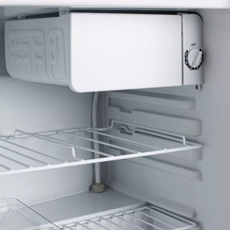 Adler frigorífico | AD 8097 | Clase de eficiencia energética E | Independiente | Frigorífico | Altura 63,2 cm | Capacidad neta del frigorífico 58 l | 39 dB | Negro