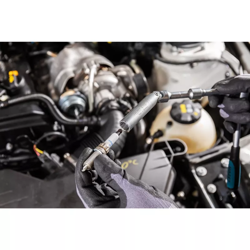 Llave de bujías Hazet 4766-3, 14 mm, accionamiento 3/8
