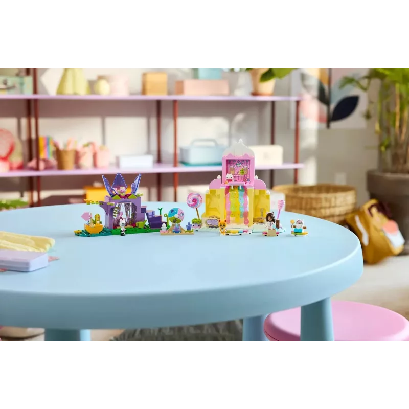 Juguete de construcción LEGO Icing Mountain and Kitten Garden Set 11205 — 263 piezas, 3 minifiguras, a partir de 4 años