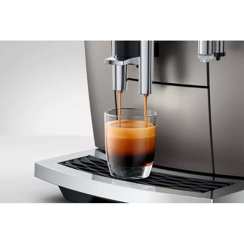 Cafetera espresso JURA E8 superautomática 1,9 l plata – 15 bar, pantalla de 3,5 inch, molinillo, espumador de leche