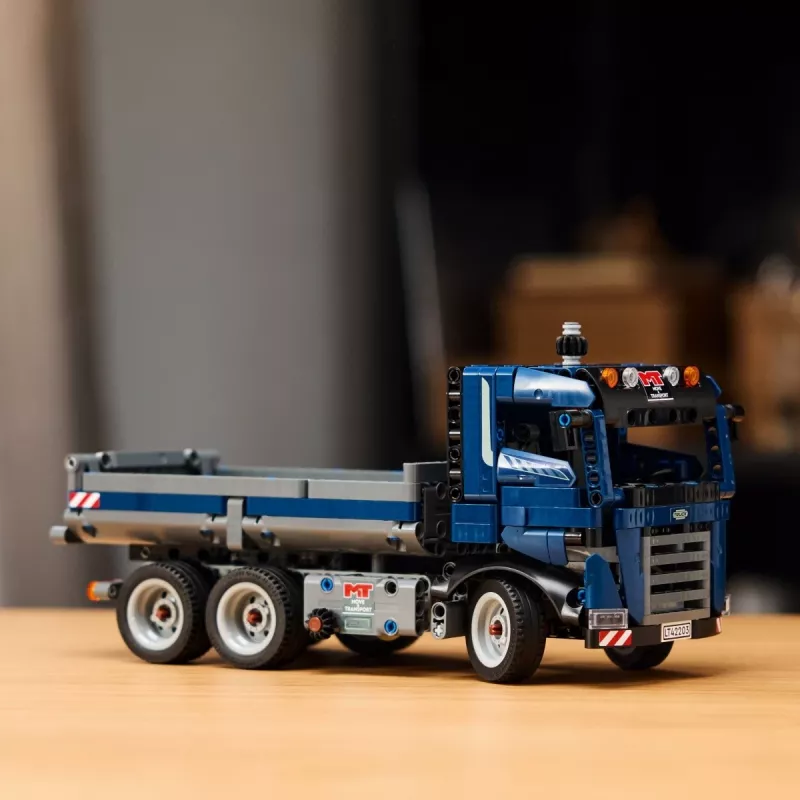 LEGO TECHNIC 42203 Camión volquete