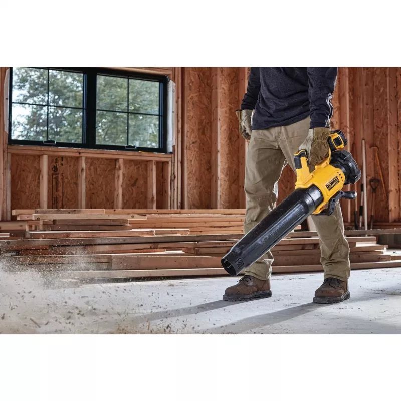 DEWALT. Soplador de hojas 18V XR DCMBL562N