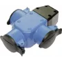 Base de enchufes de goma de 3 vías AS Schwabe azul con tapa abatible IP44 y anilla de suspensión (modelo 60057)