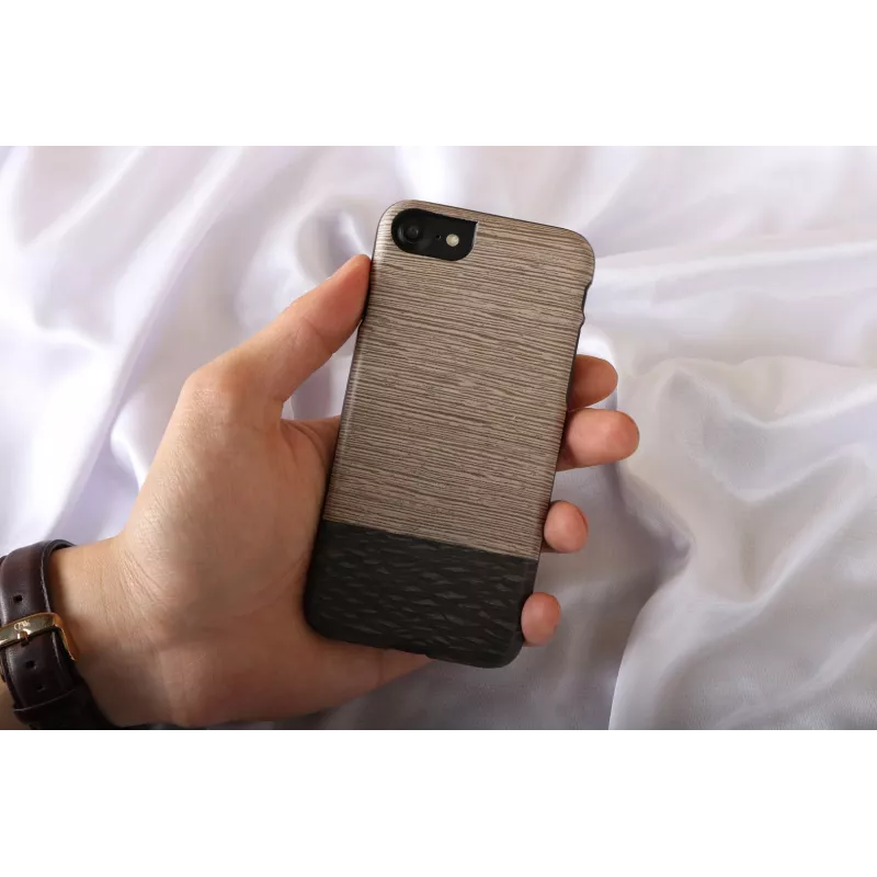 Man&Wood Lattis funda para iPhone 7/8, negra