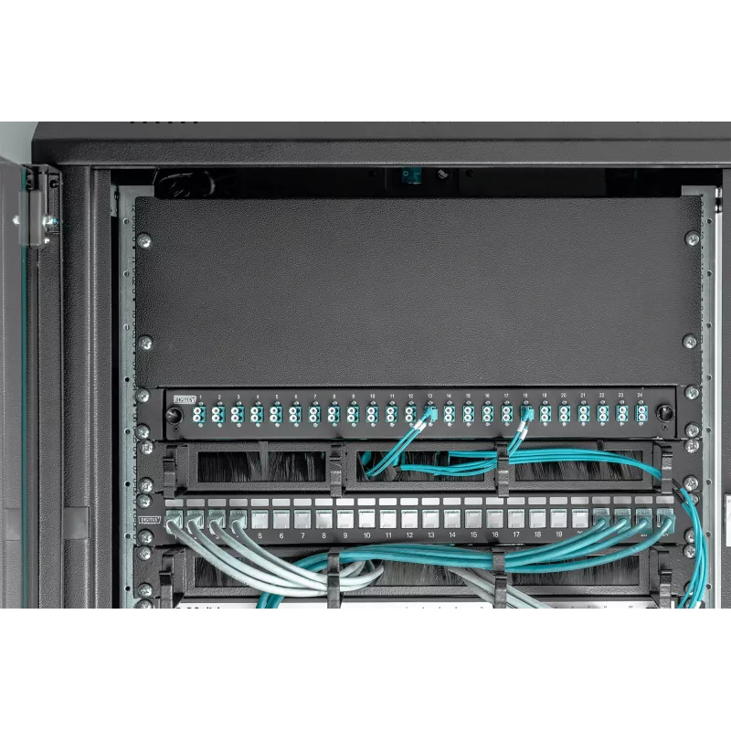 Tapa ciega Digitus DN-19 BPN-04-SW