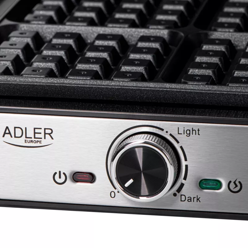 Gofrera Adler AD 3083 – 4 gofres cuadrados 10×10 cm, 1200 W, temperatura regulable, recubrimiento antiadherente, asas frías