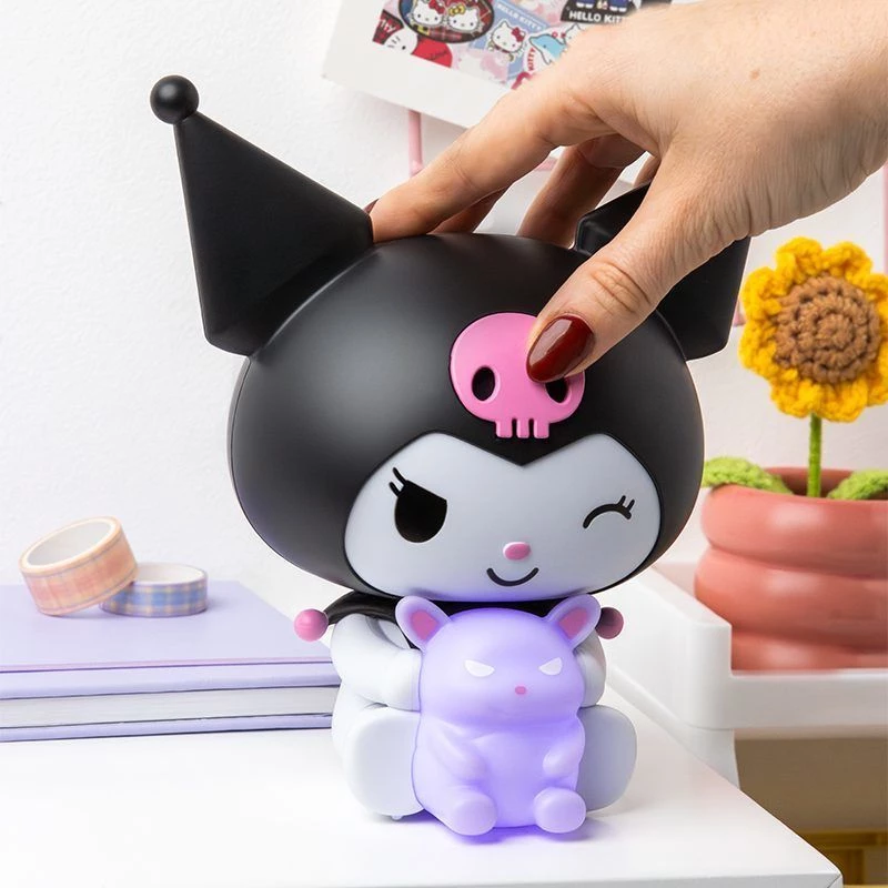 Luz de noche de mesa Paladone Hello Kitty Kuromi GloBuddies modelo PP14396KUR