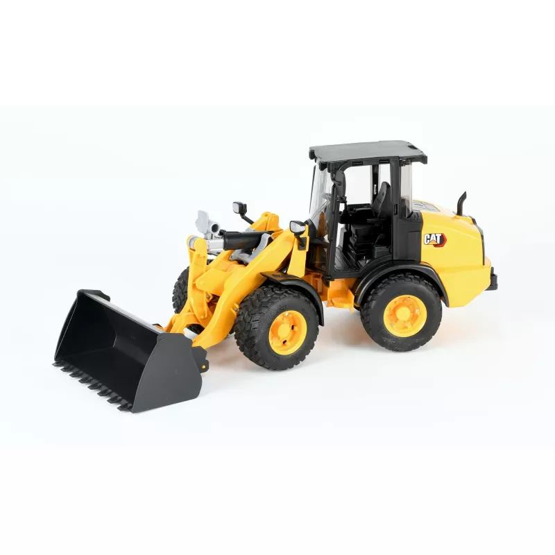 Bruder 02485 CAT cargadora de ruedas articulada compacta, vehículo de juguete a escala, de plástico