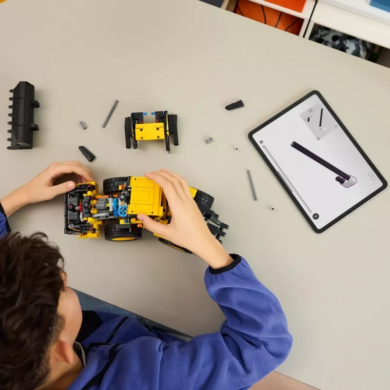 LEGO Technic Volvo L120 Elektro-Radlader Modell 42209, 973 piezas, para niños a partir de 9 años, 140×110×350 mm