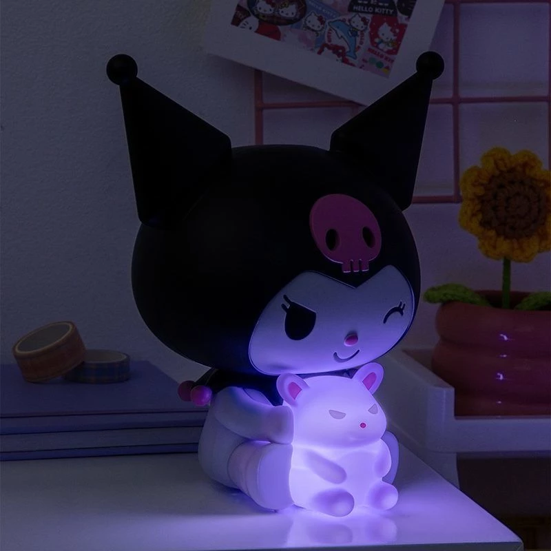 Luz de noche de mesa Paladone Hello Kitty Kuromi GloBuddies modelo PP14396KUR
