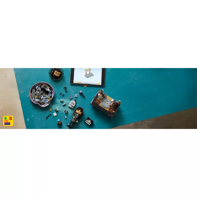 LEGO WEDNESDAY 76780 Figura de Wednesday Addams