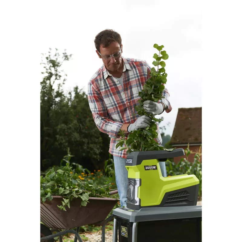 Ryobi RSH3045U - Trituradora - Eléctrica - 3000 W - Capacidad de corte: 45 mm - 21 kg