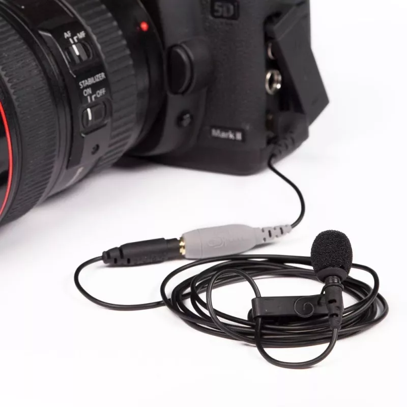 Micrófono de solapa RØDE smartLav+ — con cable, omnidireccional, 3,5 mm, 20–20.000 Hz, sensibilidad -35 dB, 2 uds., estuche de transporte