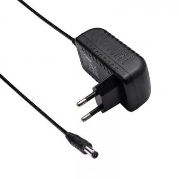 Fuente de alimentación universal Akyga AK-TB-11 9 V / 1 A, 9 W, conector de 5,5 x 2,1 mm, 1,5 m