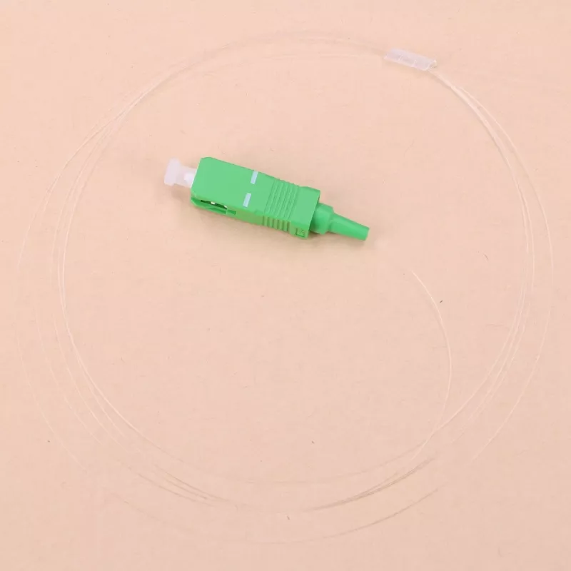Cable pigtail de fibra óptica FTTH Extralink EX.19126 — 1,5 m, G.652D, SC a pigtail, dúplex completo