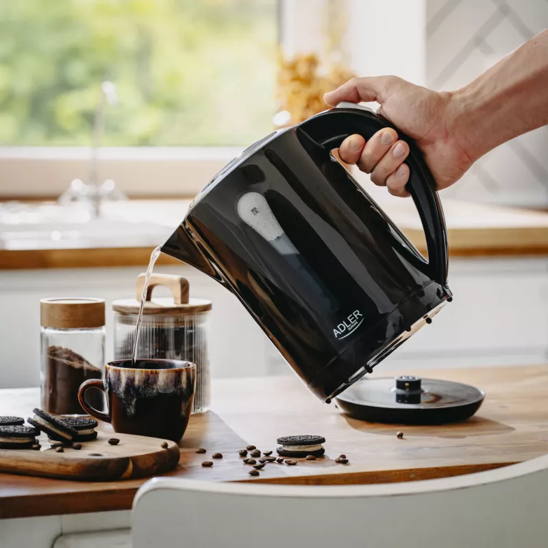 Adler Hervidor de agua | AD 1244 | Eléctrico | 1850 W | 2,5 L | Plástico | Base giratoria 360° | Negro