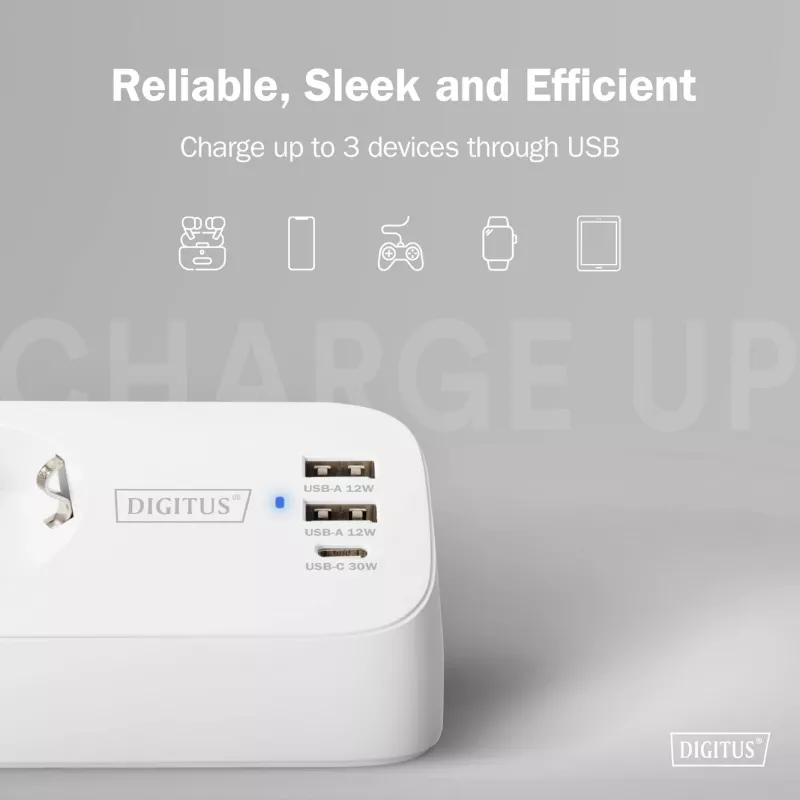 Regleta de enchufes DIGITUS 3 tomas con 2×USB-A y 1×USB-C, 3 tomas de CA tipo E/F, cable de 1,5 m, blanca