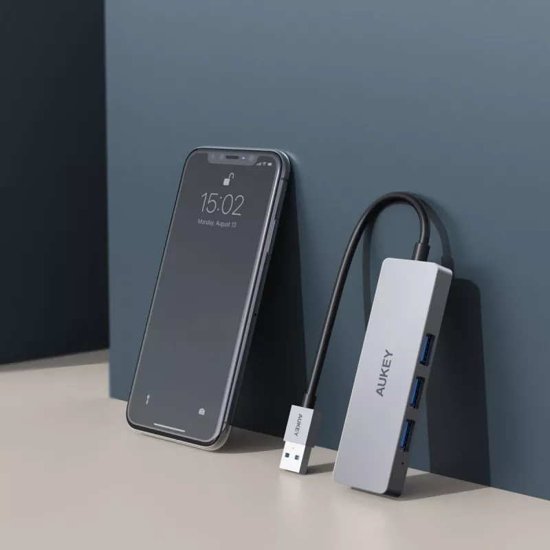 Hub USB Aukey CB-H36 — 4 puertos USB 3.2 Gen 1 Type-A, host USB 2.0, 5000 Mbit/s, aluminio plata