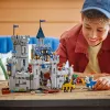 Juguete de construcción LEGO Creator 3 en 1 Castillo medieval de caballeros set 31168 — 1371 piezas, 6 minifiguras, a partir de 9 años