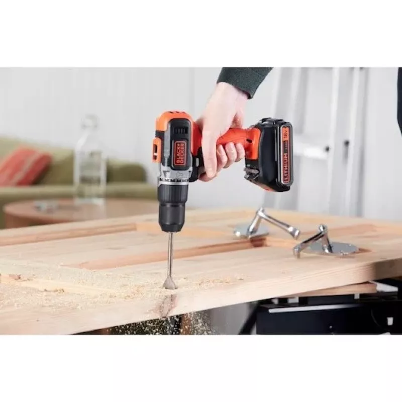 BLACK & DECKER | Taladro atornillador a batería con batería de 2,0 Ah / 4,0 Ah | BCD003MEM2K-QW | 18 V | 2,0/4,0 Ah | litio