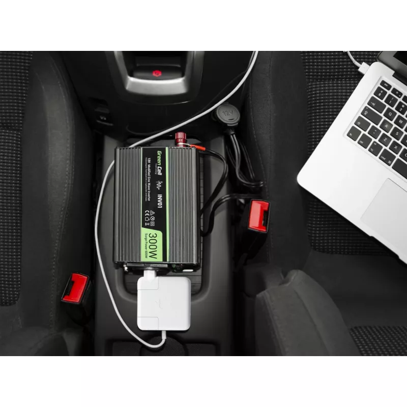 Adaptador inversor Green Cell INV06 12V a 230V 150W 50Hz conector Type-C macho, 85% de eficiencia, negro