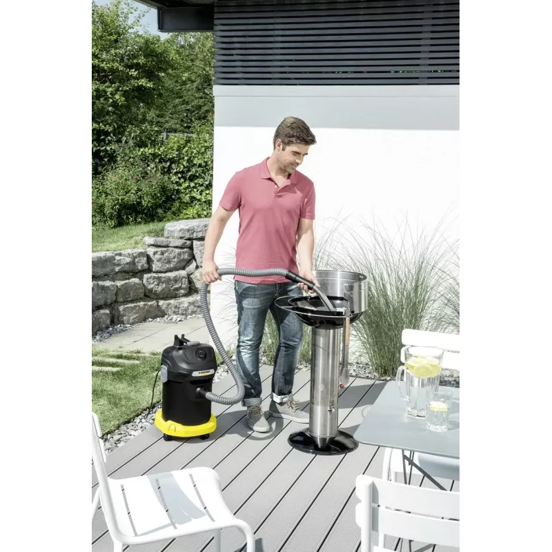 Aspirador en seco Karcher AD 4 Premium — 17 l, 600 W, sin bolsa, manguera metálica, tubo cromado