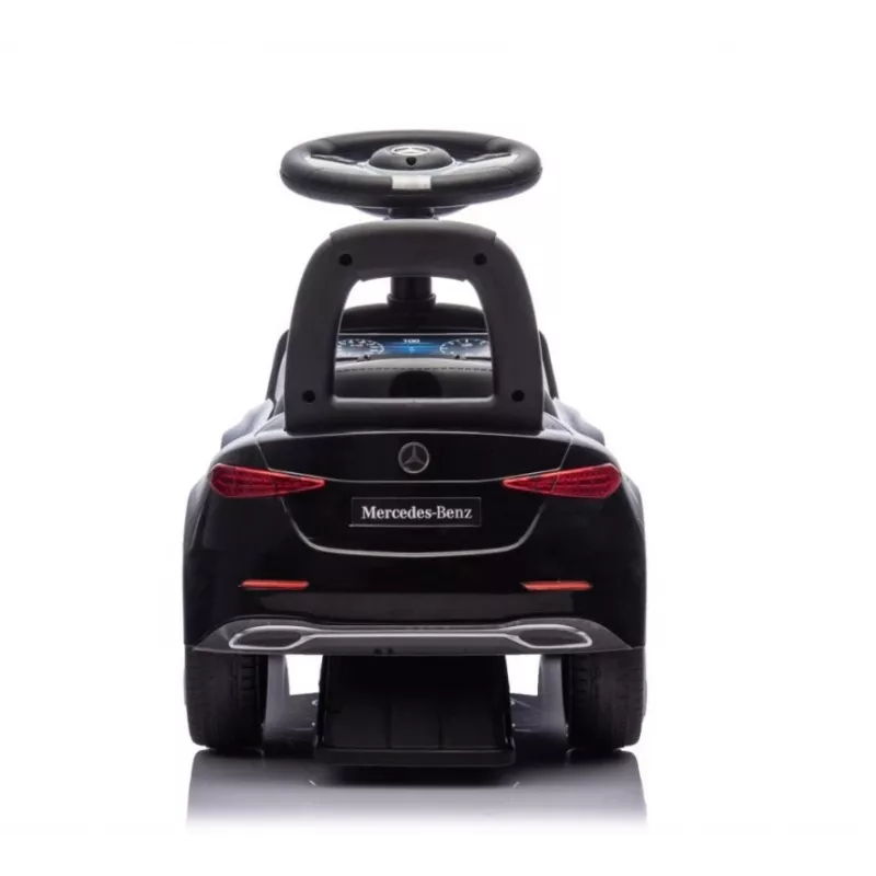 Vehículo Mercedes C-Class S negro