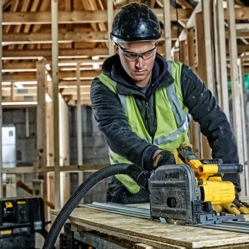 Sierra circular de mano DEWALT DCS520T2 54V 2x XR FLEXVOLT 6Ah TSTAK negra, amarilla