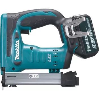 Grapadora a batería DST221RTJ, 18 voltios, grapadora eléctrica azul/negro, 2x batería de litio 5,0 Ah, en MAKPAC tamaño 2