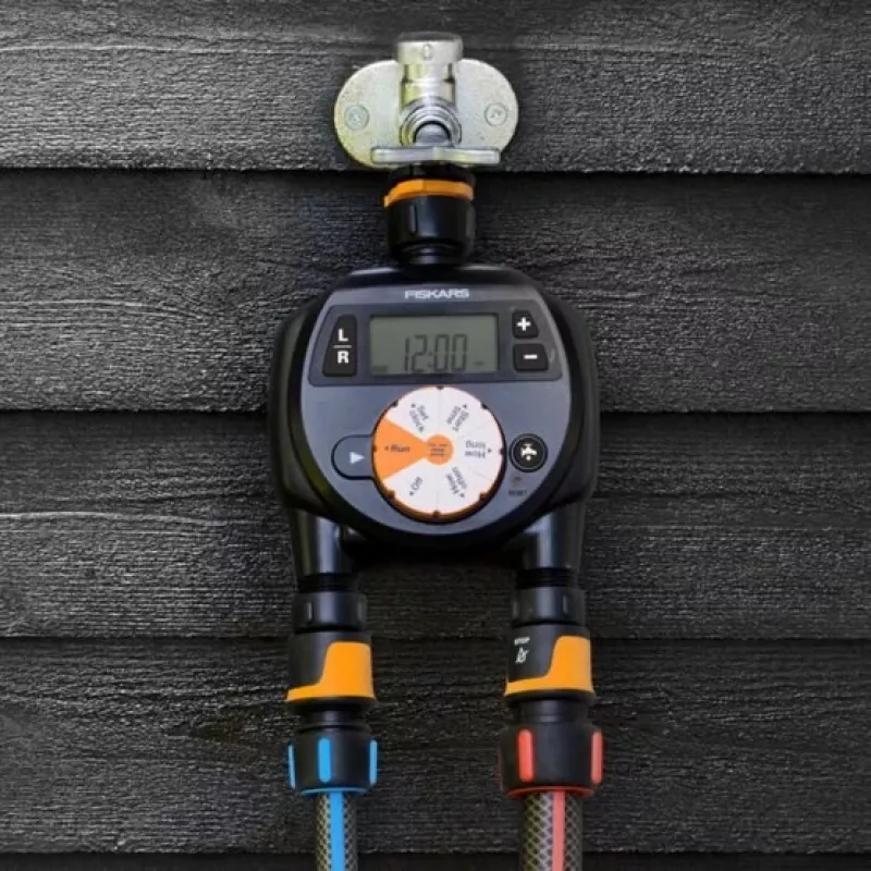 Programador de riego Fiskars con doble salida 1054792