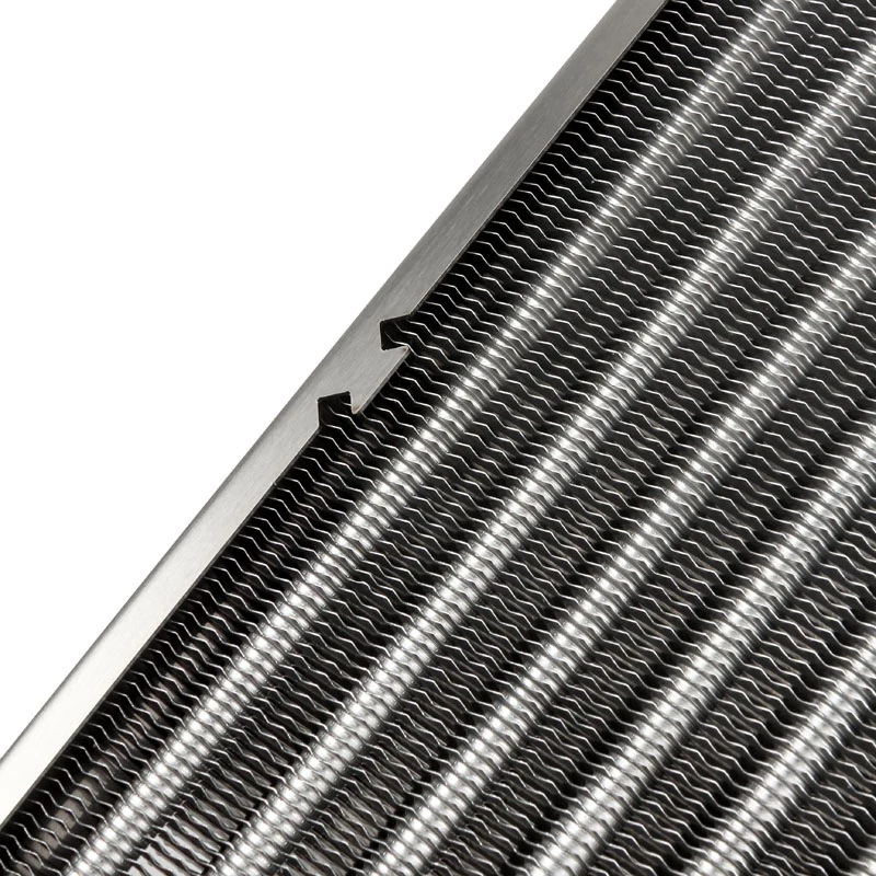 Bloque refrigerador Aqua-Computer 33705 — aluminio/cobre/acero inoxidable, 320×140×40 mm, gris/plata