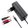 Cargador de baterías QOLTEC 52423 para baterías AGM/GEL/STD 6V/12V 1,5A