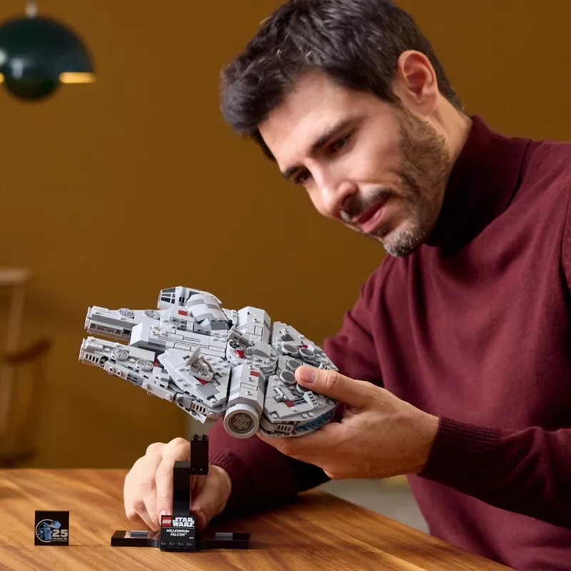 LEGO Star Wars 75375 Halcón Milenario set de construcción, 921 piezas, 18+, 190×240×130 mm