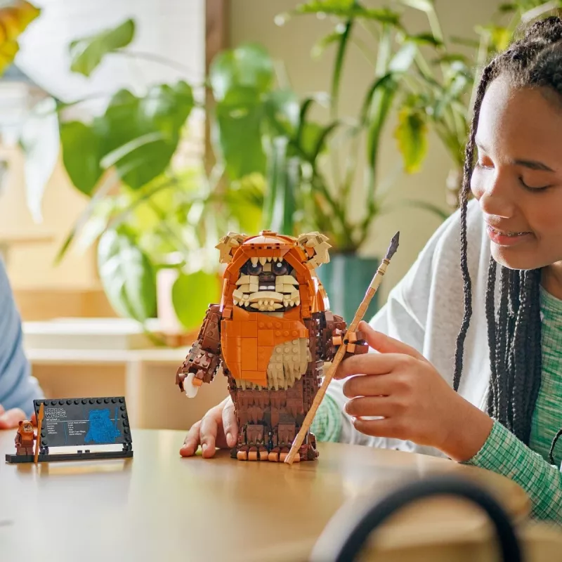 Set LEGO Star Wars Construct Wicket the Ewok 75430 — 1010 piezas, modelo de 230 mm, edad 12+