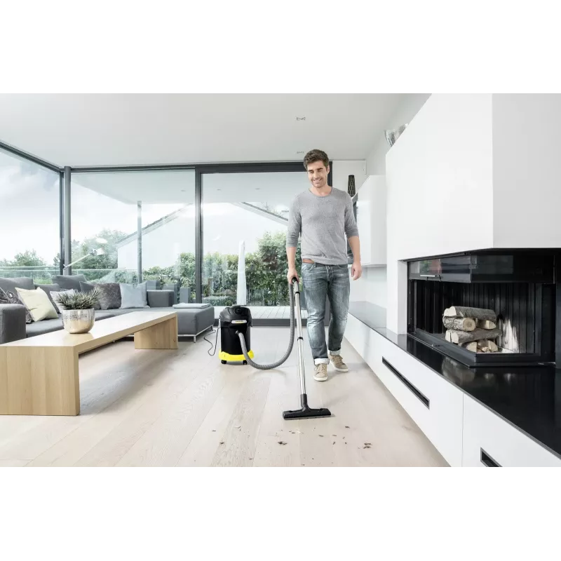 Aspirador en seco Karcher AD 4 Premium — 17 l, 600 W, sin bolsa, manguera metálica, tubo cromado